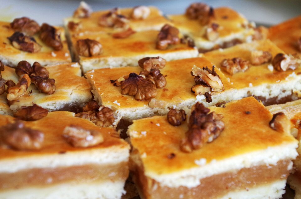 Desserts walnut the sweetness of