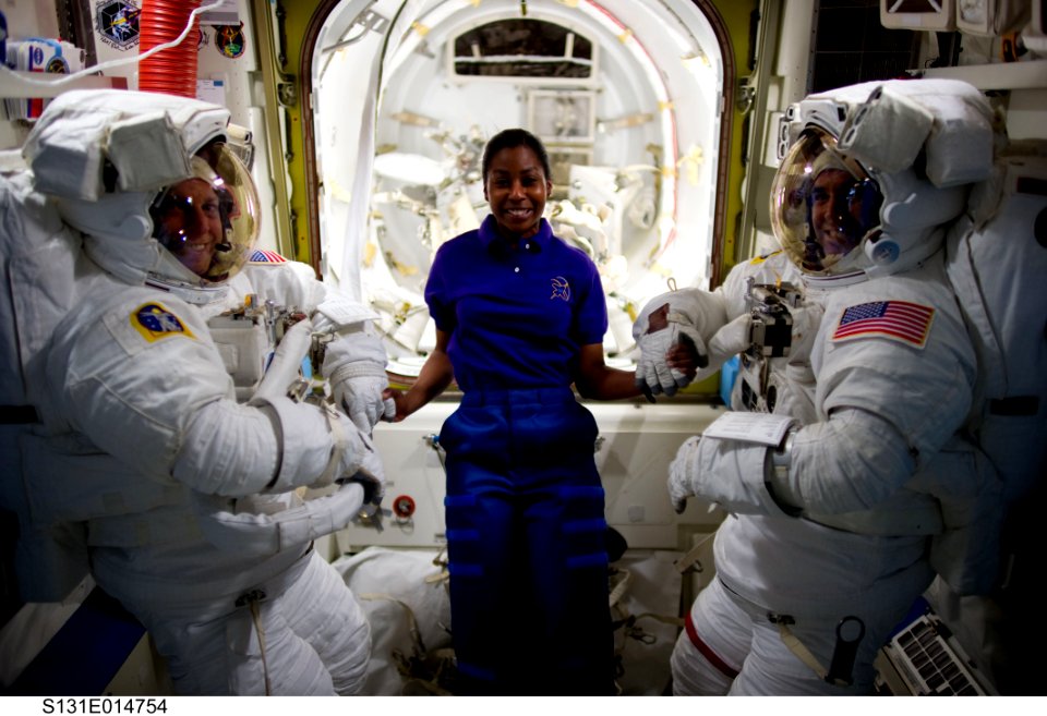 NASA astronaut Stephanie Wilson's talk at the Auckland War Memorial Museum - July, 7, 2012