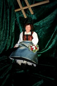 Dirndl children toys puppeteer