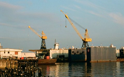 Cranes Shipyard photo