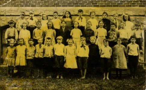 Bill's class, ca. 1912 photo