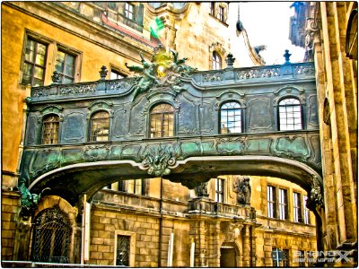 Dresden - "Seufzerbruecke" photo