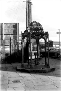 Butetown drinking fountain photo