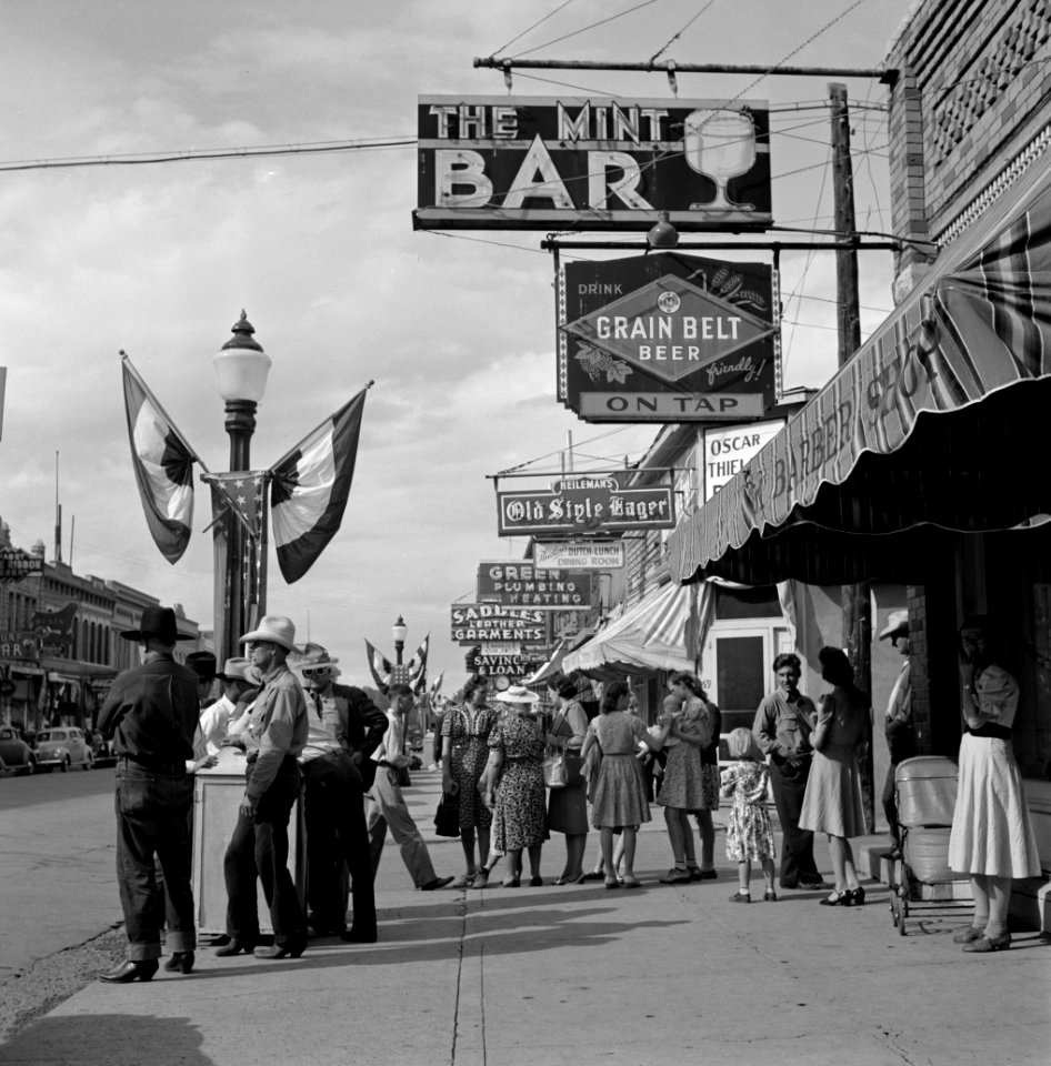Sheridan, WY The Mint Bar in 1941