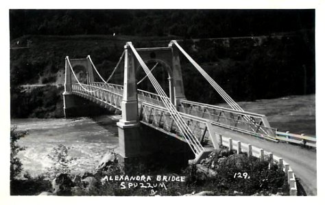 Postcard: Alexandra Bridge, near Spuzzum, BC, c.1940s photo