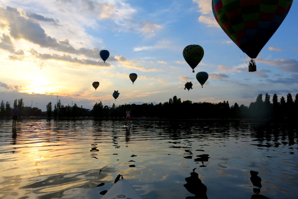 Balloons over Canberra
