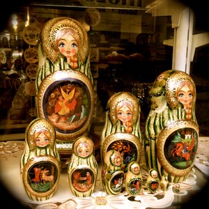 Russian dolls matrioshkas crafts