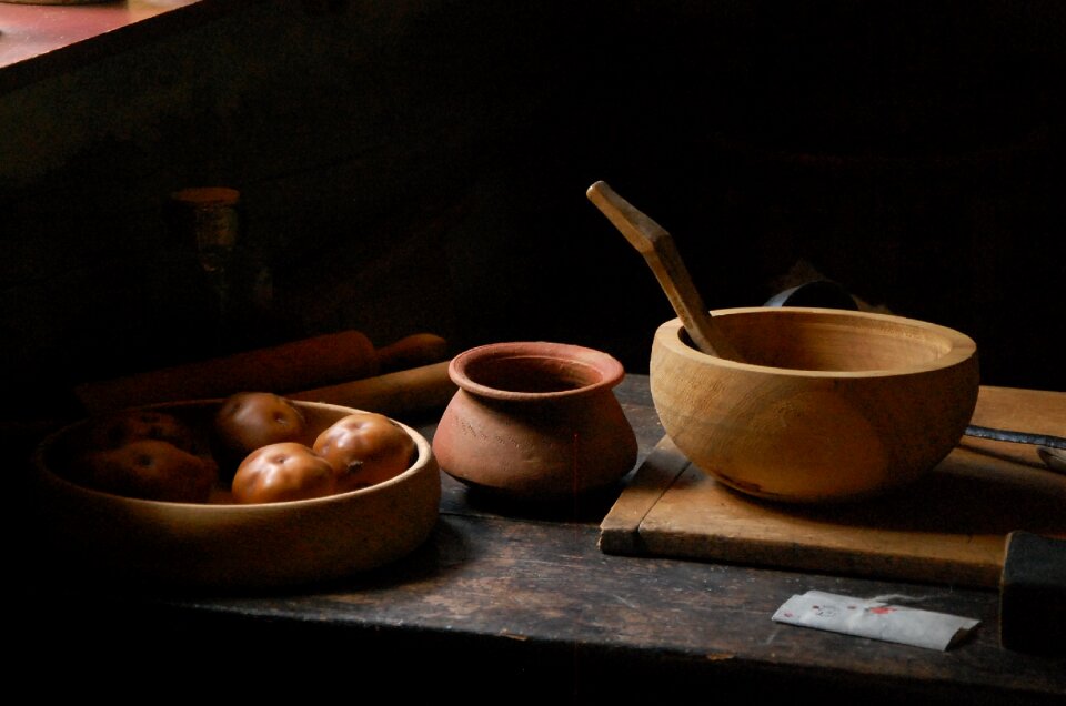 Table kitchen antique