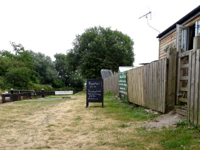 Cheshire Ring Canal Pit Stop.