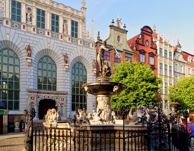 Gdansk artus court neptunbrunnen
