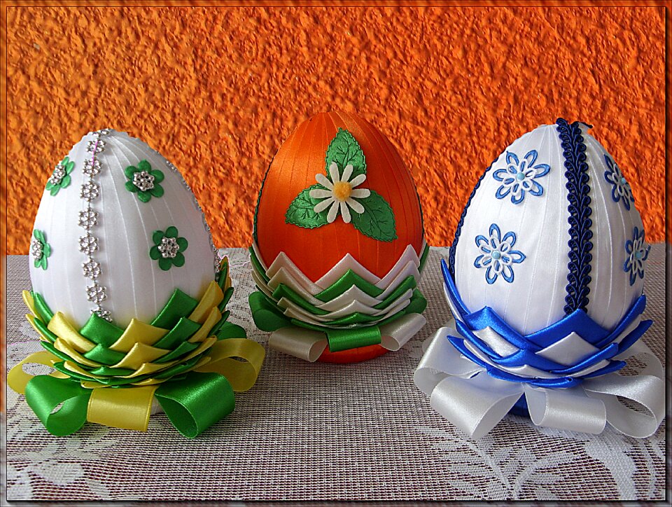Decorated eggs eggs dressed needlework