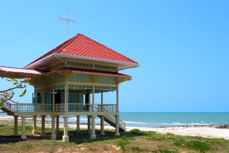 Beach pavilion photo
