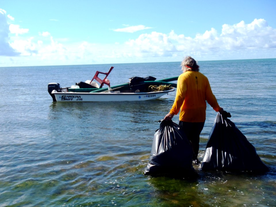 FKNMS - International Coastal Cleanup