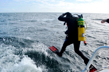 GRNMS - buoy deployment photo