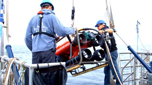 GFNMS - ROV launch