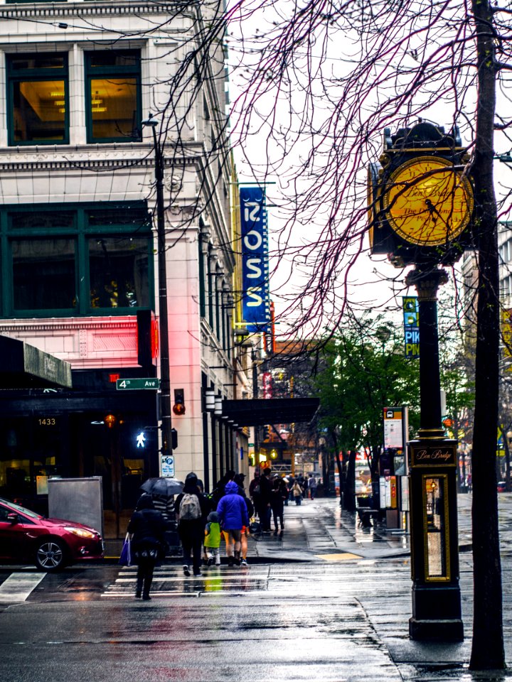 SeattlestreetEaster2