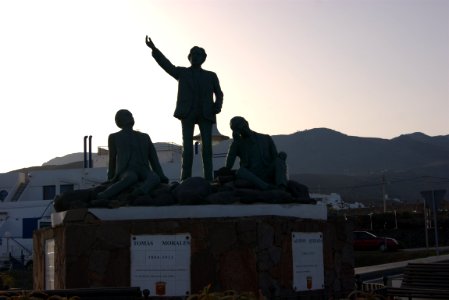 Monumento a Tomás Morales