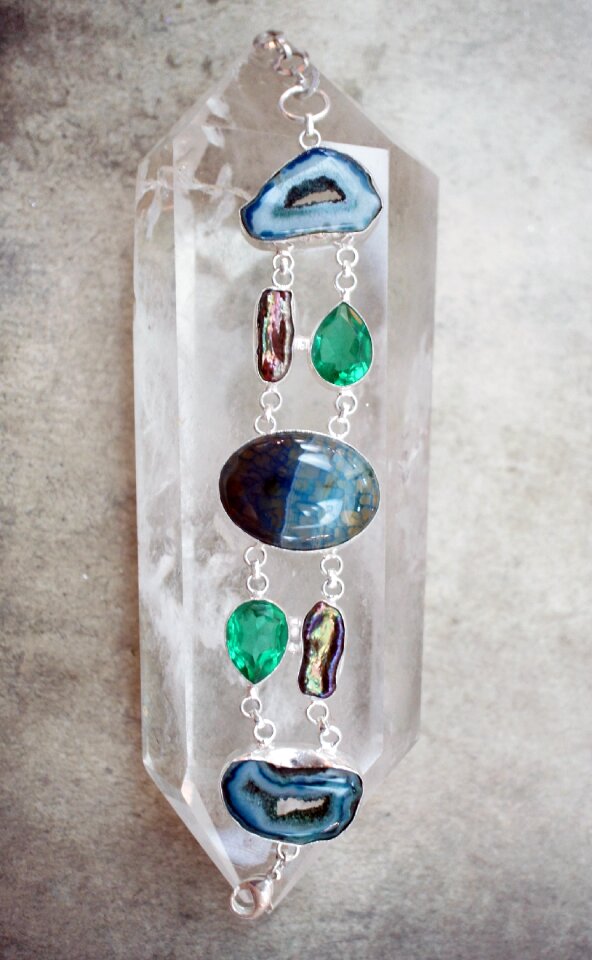 Quartz bracelet stone