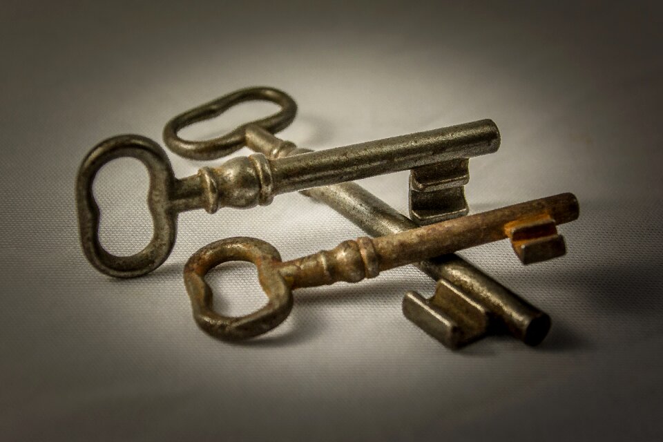 Close to door key iron