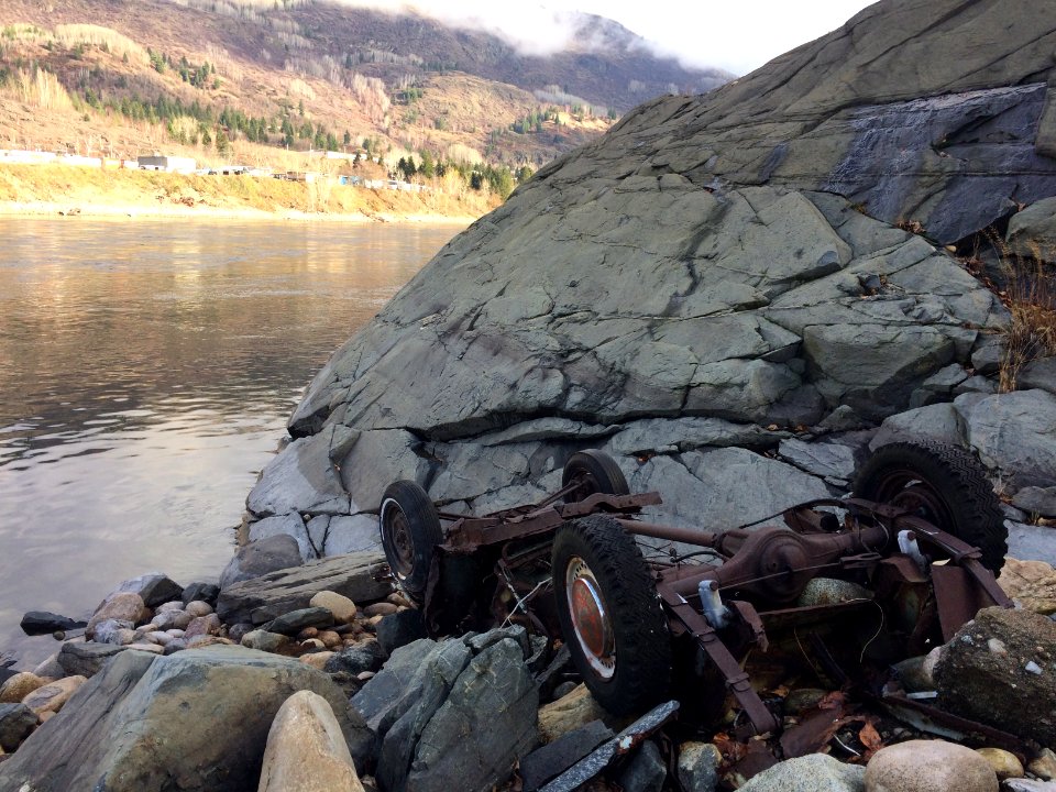 Cars along Columbia river