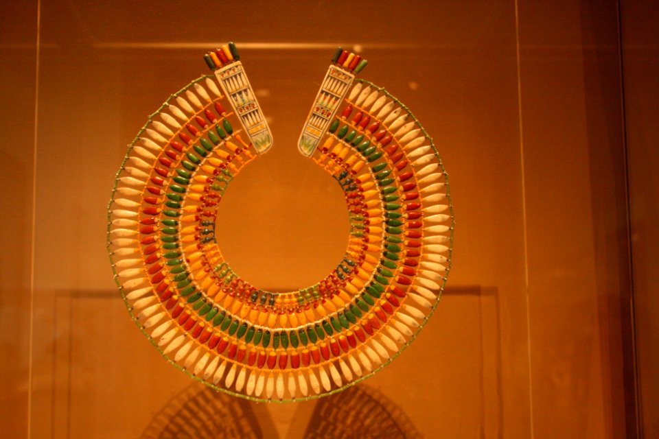 Broad Collar, Dynasty 18, reign of Akhenaten, 1353-1336 B.C., Metropolitan Museum of Art, New York, 2009