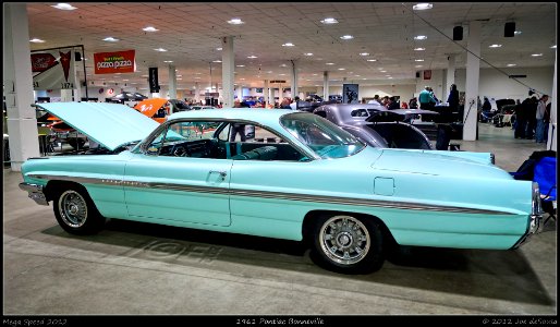 1961 Pontiac Bonneville photo