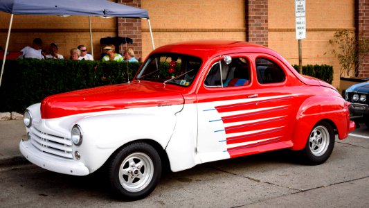 1947 Ford photo