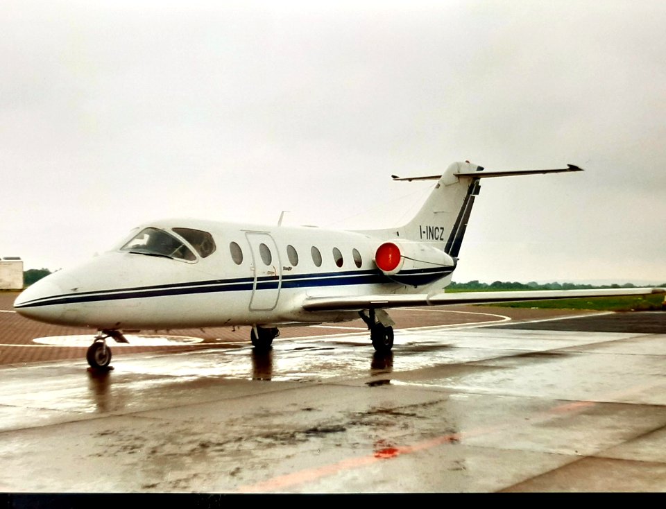 Eidw Beachjet 400