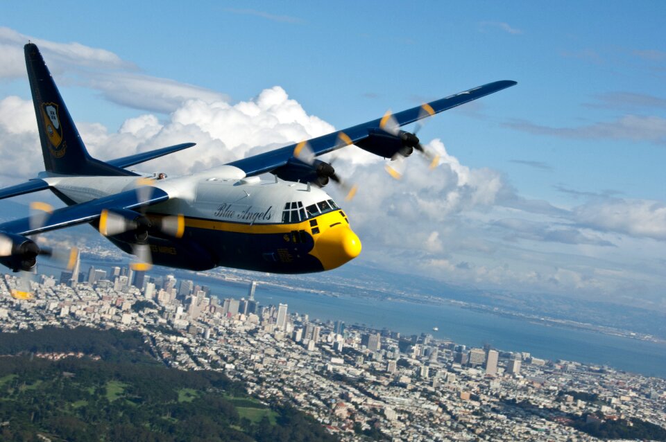 Navy flight demonstration squadron c-130 hercules