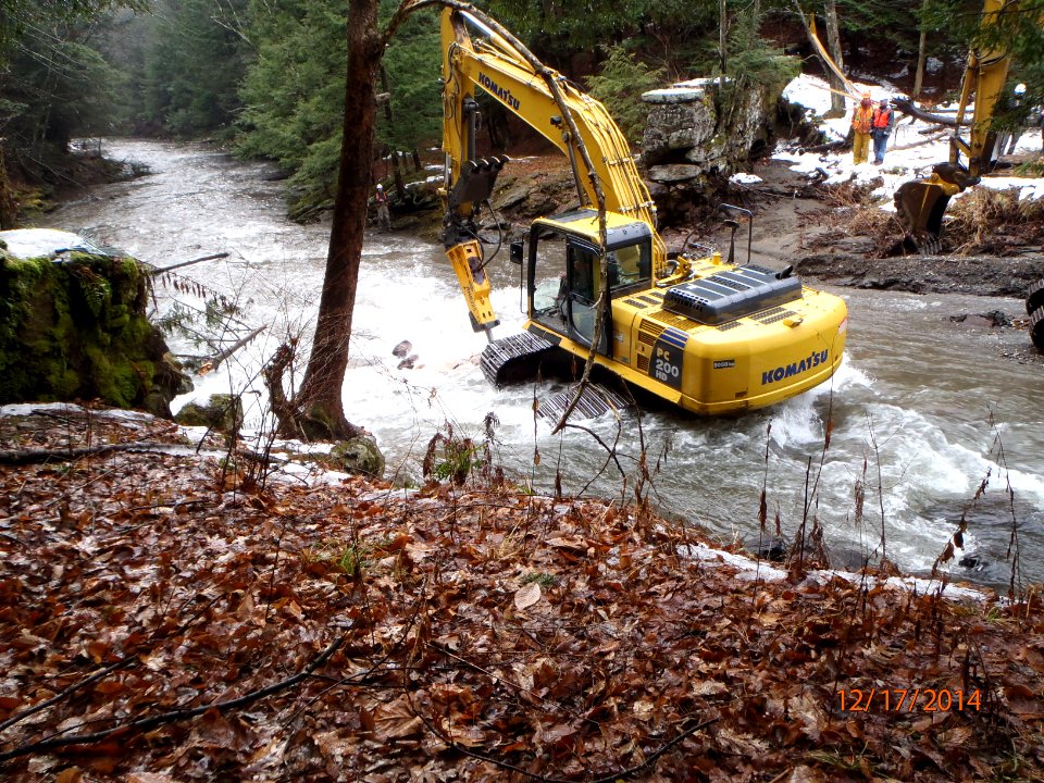 Spillway removal at the Fall River Dam, Gill Mass