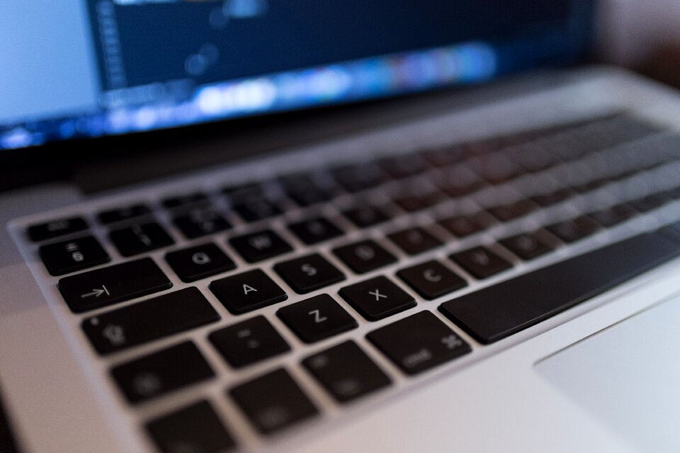 Macbook laptop technology