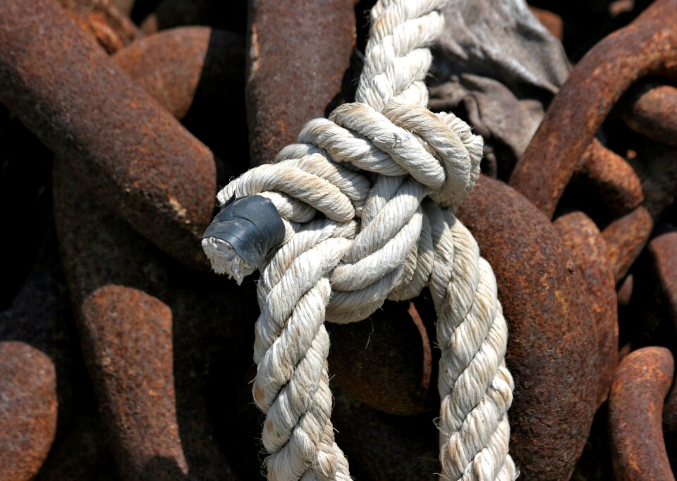 Metal links of the chain iron