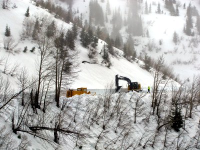 4-23-2020 - Plowing Going-to-the-Sun Road