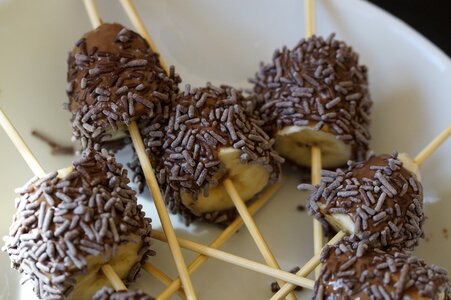 Chocolate brand coating