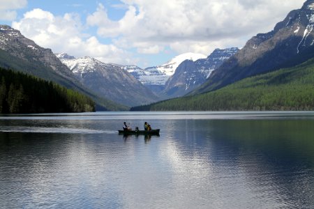 Boaters on Bowman Lake