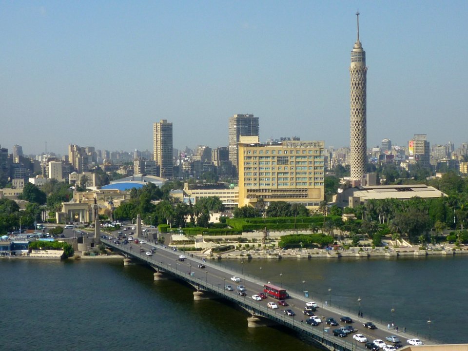 Puente sobre el Nilo en El Cairo