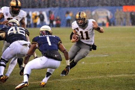 Runner ball running back