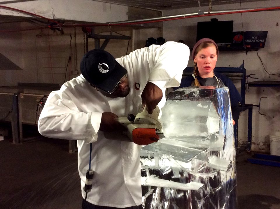 Ice carving