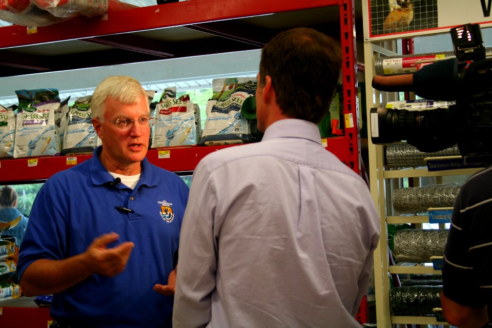 USFWS Dave Tilton discusses sea lamprey control with media