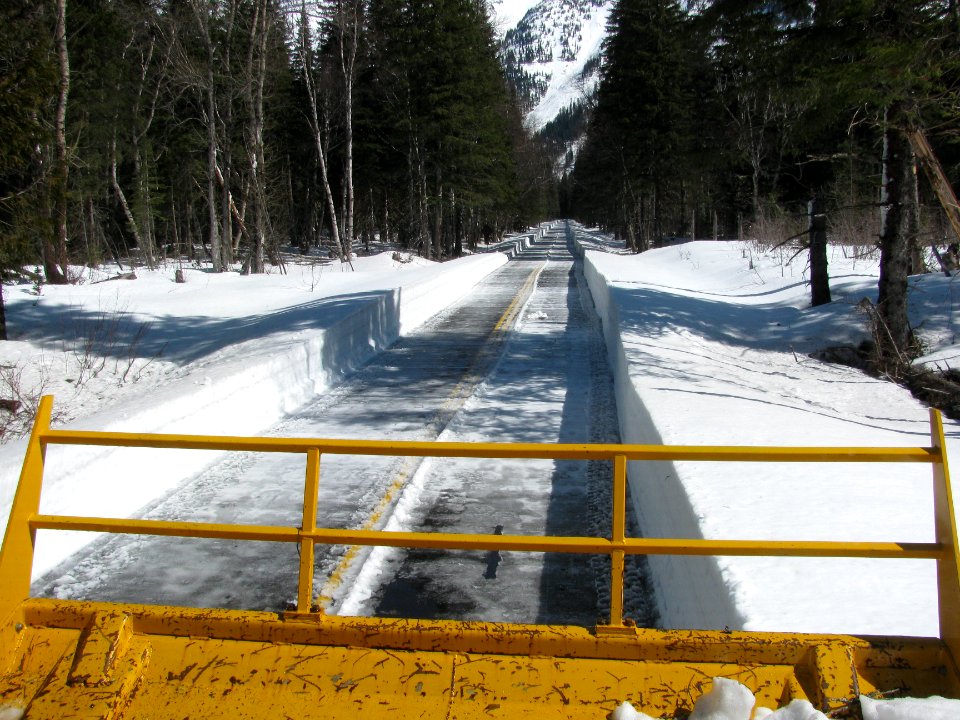 4-9-2020 - Plowing on the Going-to-the-Sun Road