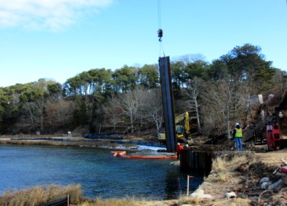 Sheetpile Installation at Muddy Creek