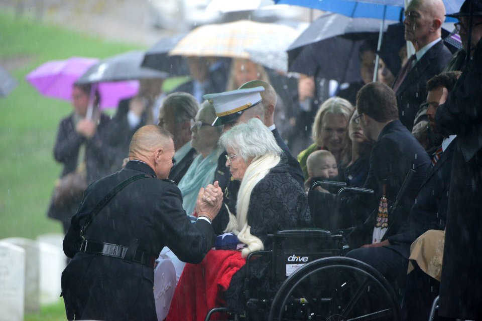 The graveside service for John Glenn takes place in Arlington National Cemetery