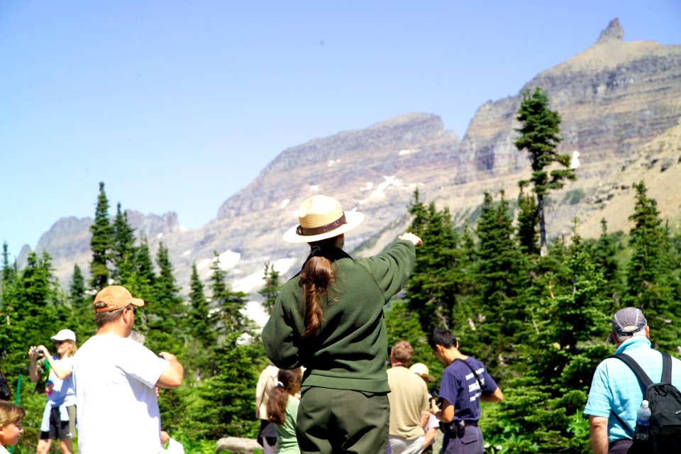 Park Ranger giving a Ranger Talk photo