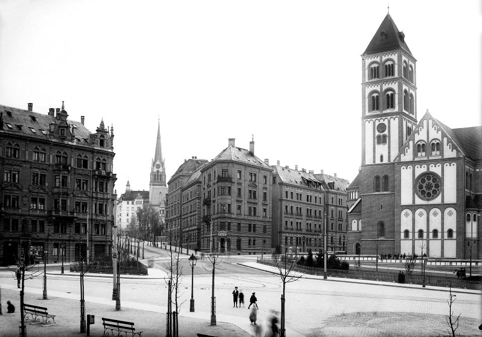 Stuttgart, Bismarckplatz mit Elisabethkirche, 1905