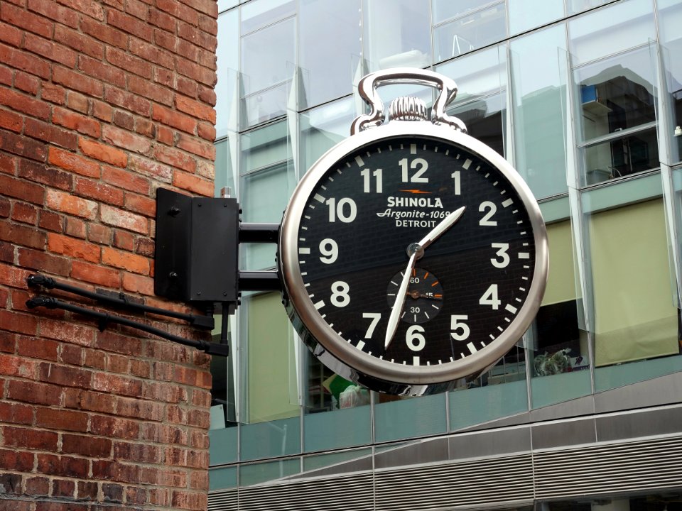 Shinola Dumbo photo