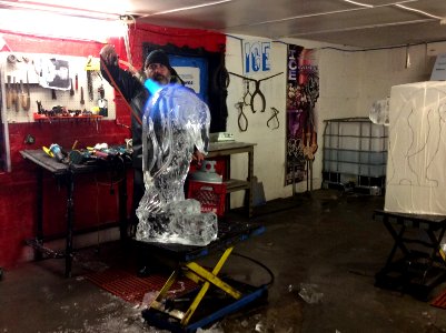Ice carving, 2.0