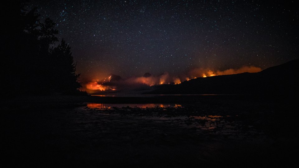 A Clear Night over the Sprague Fire photo