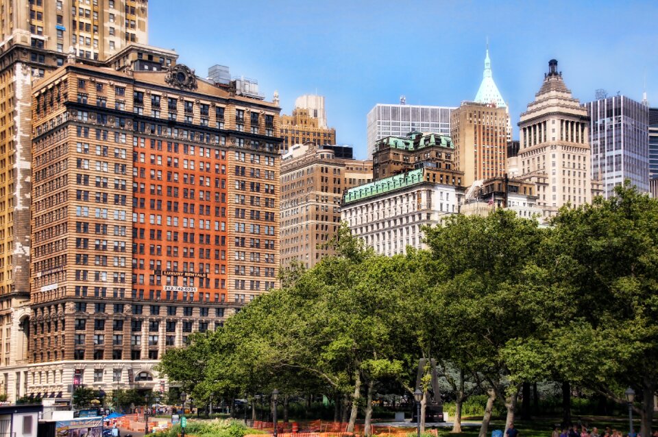 Big apple america building