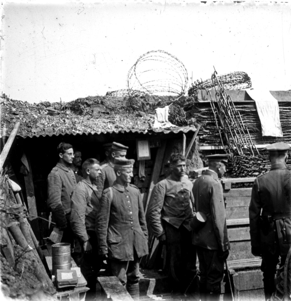 Inspektion eines Schützengrabens, Somme 1916