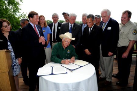 Sign Ceremony